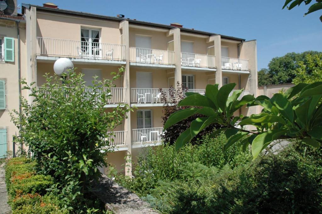Hotel Et Studios D'Orfeuil Bourbonne les Bains Bagian luar foto