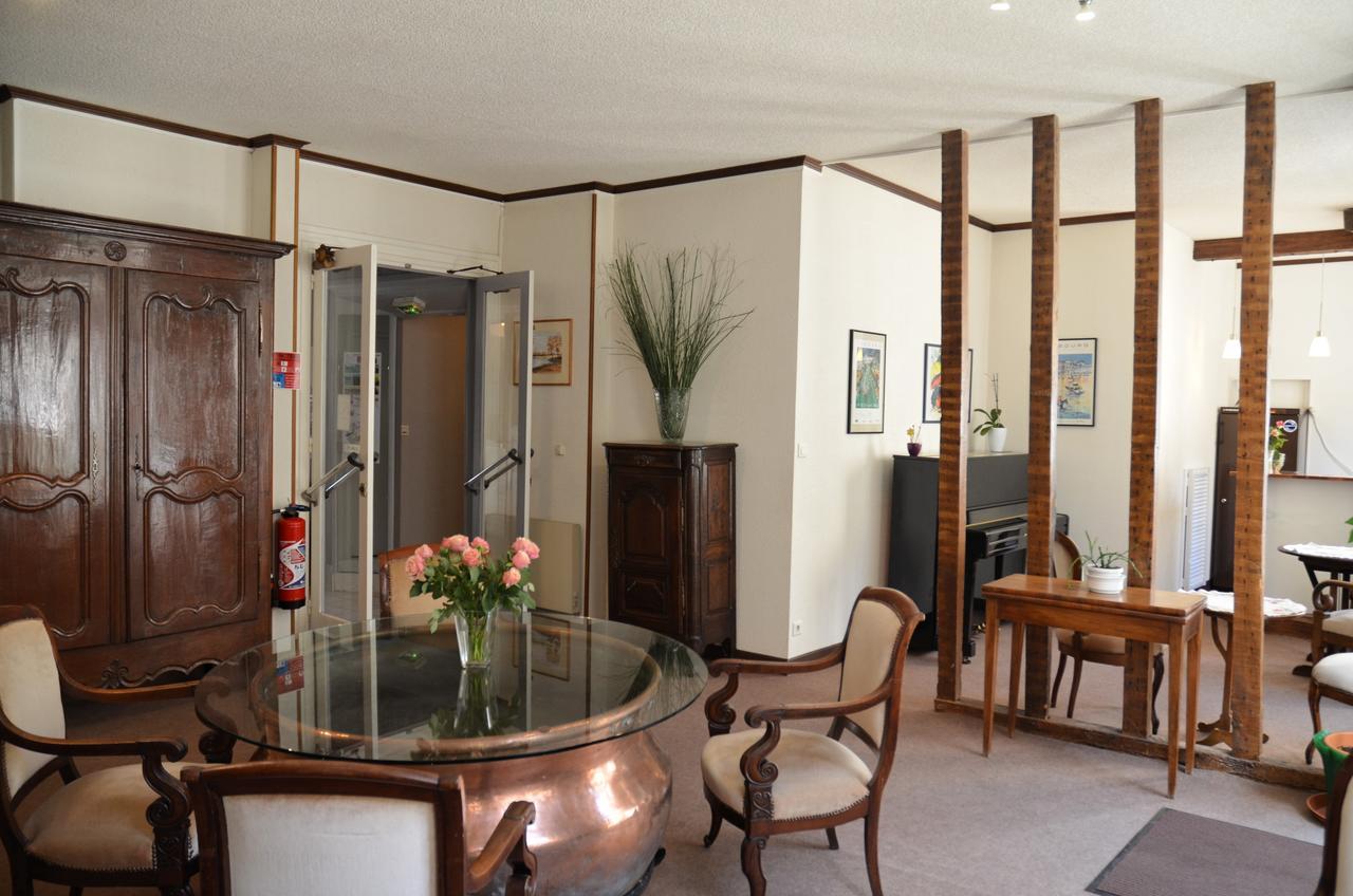 Hotel Et Studios D'Orfeuil Bourbonne les Bains Bagian luar foto