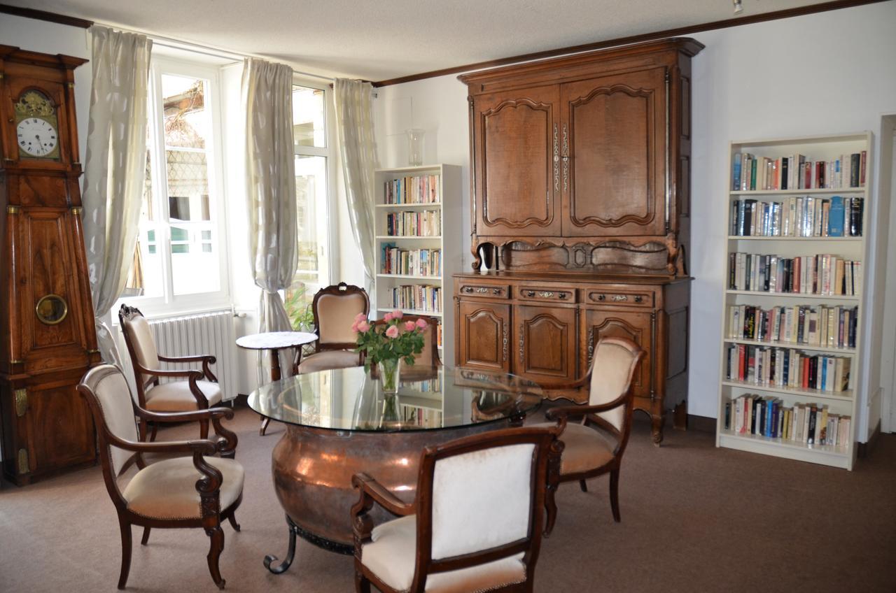Hotel Et Studios D'Orfeuil Bourbonne les Bains Bagian luar foto