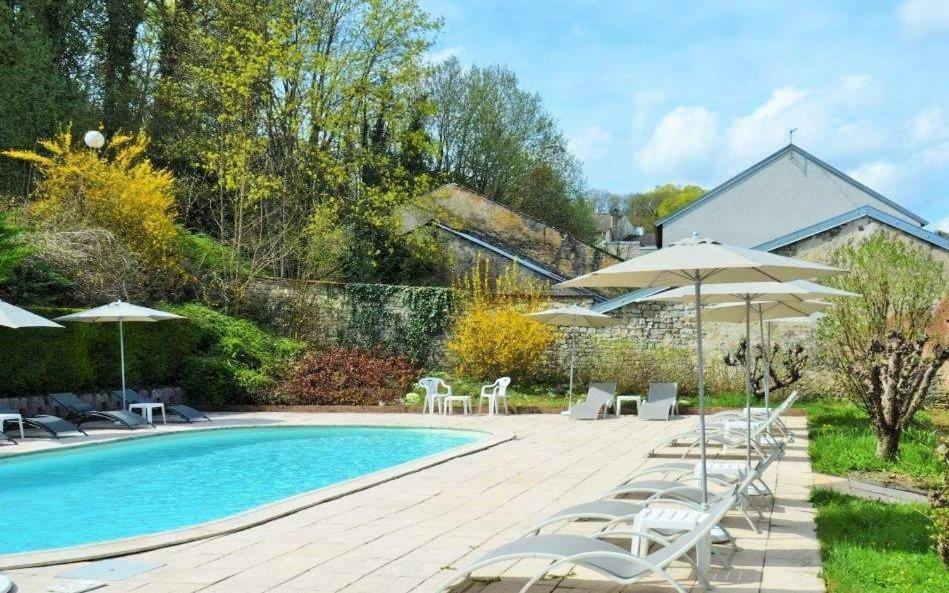 Hotel Et Studios D'Orfeuil Bourbonne les Bains Bagian luar foto