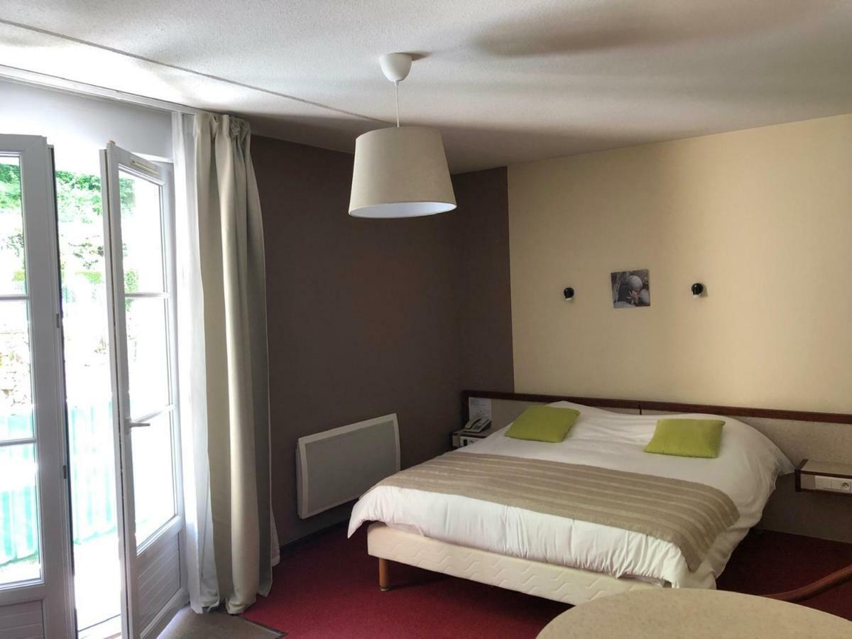 Hotel Et Studios D'Orfeuil Bourbonne les Bains Bagian luar foto