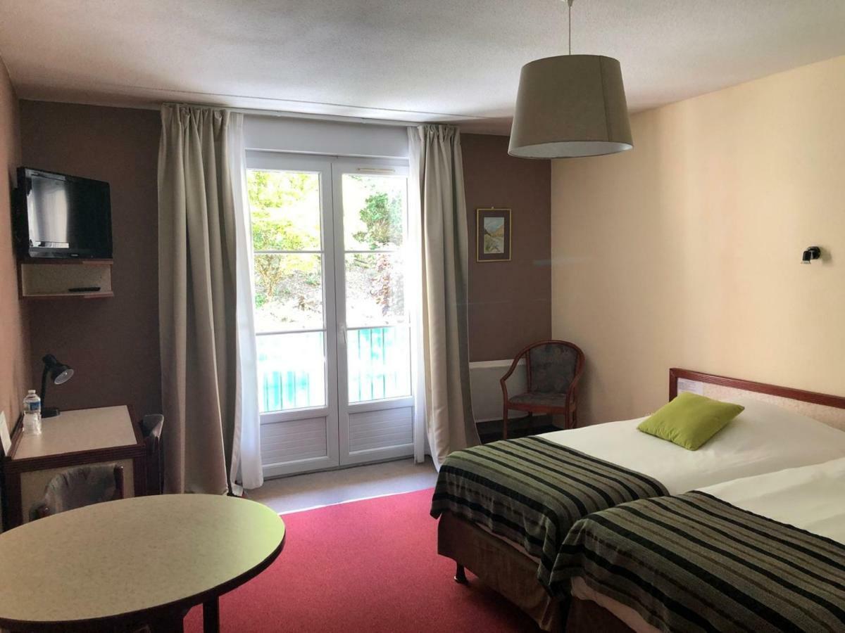 Hotel Et Studios D'Orfeuil Bourbonne les Bains Bagian luar foto